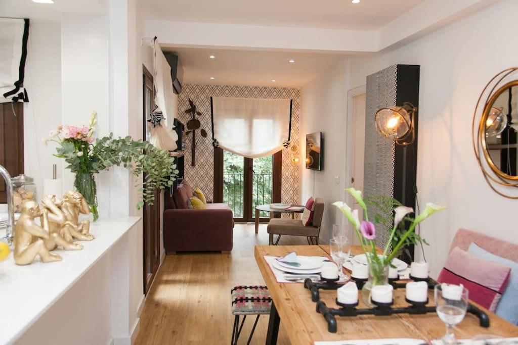 Modern & Nice Apartment. Old Town. Private Parking Sevilla Exteriör bild