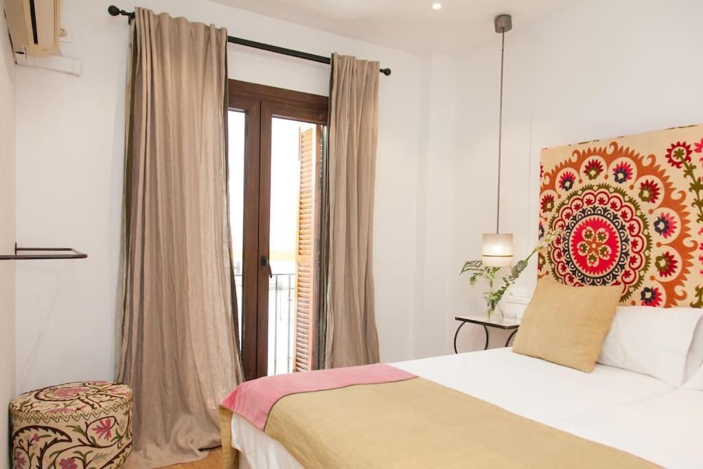 Modern & Nice Apartment. Old Town. Private Parking Sevilla Exteriör bild