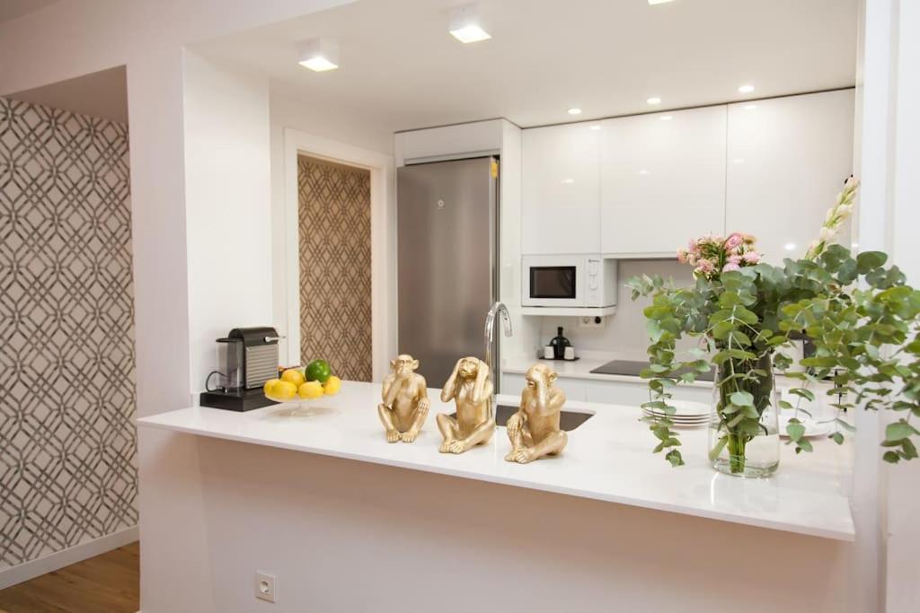 Modern & Nice Apartment. Old Town. Private Parking Sevilla Exteriör bild